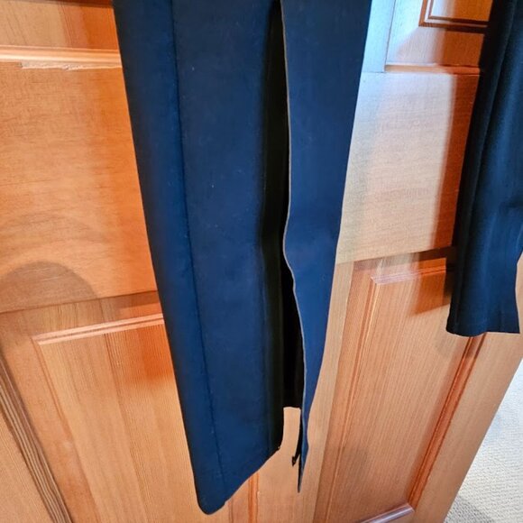 Wardrobe.NYC Front Zip Leggings, Black, Medium - Picture 6 of 10